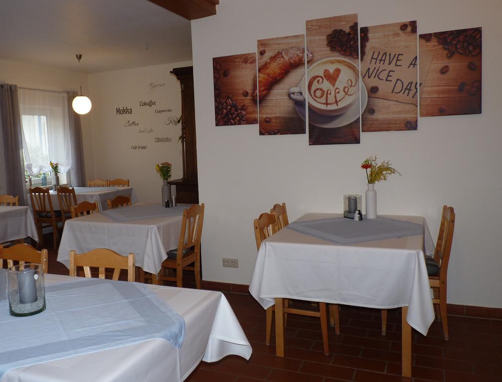 Gaestehaus Bacchus Wachenheim an der Weinstraße 외부 사진